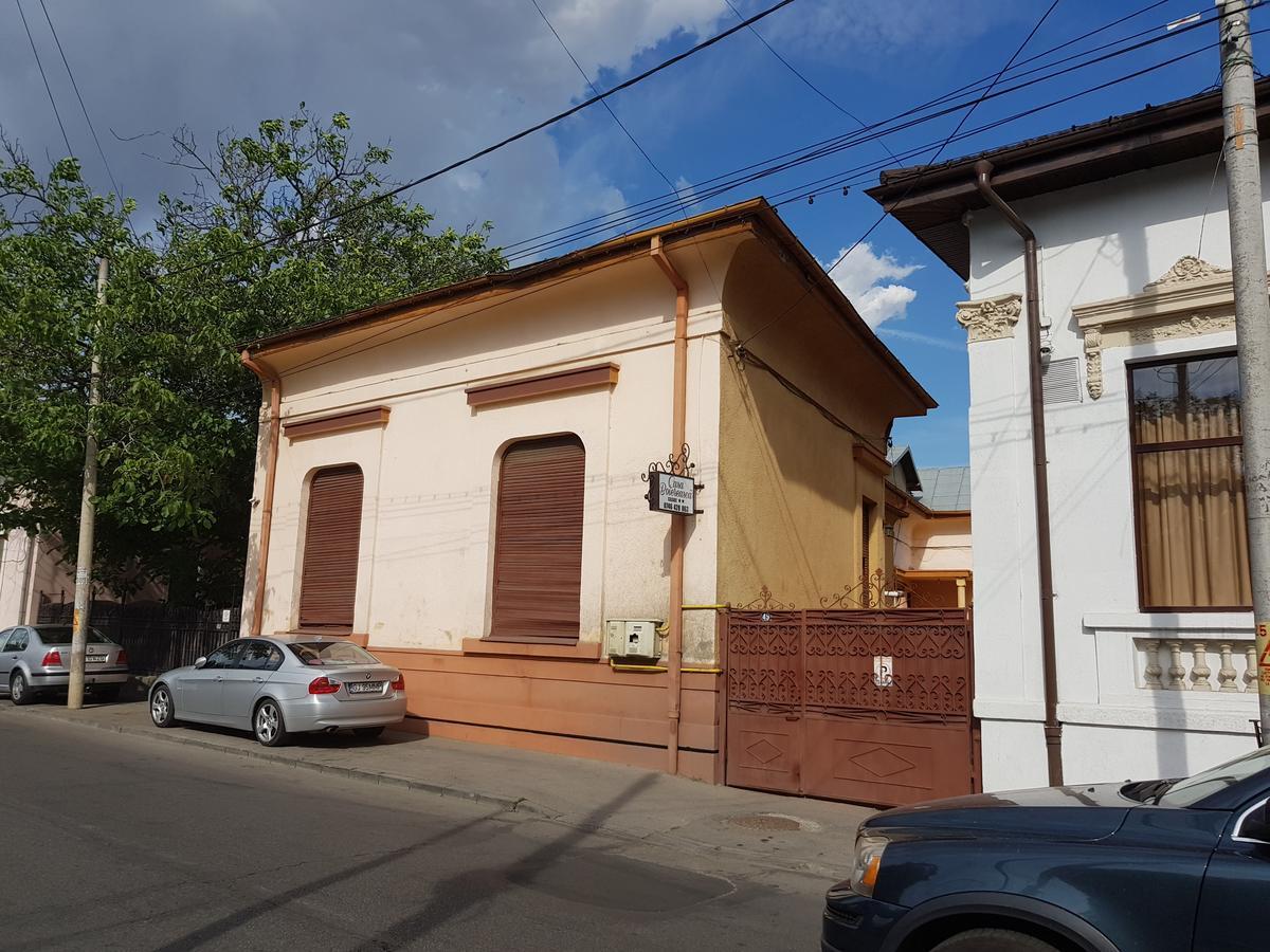 Casa Boiereasca Albergue Craiova Exterior foto